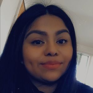 Meet your Posher, Itzel